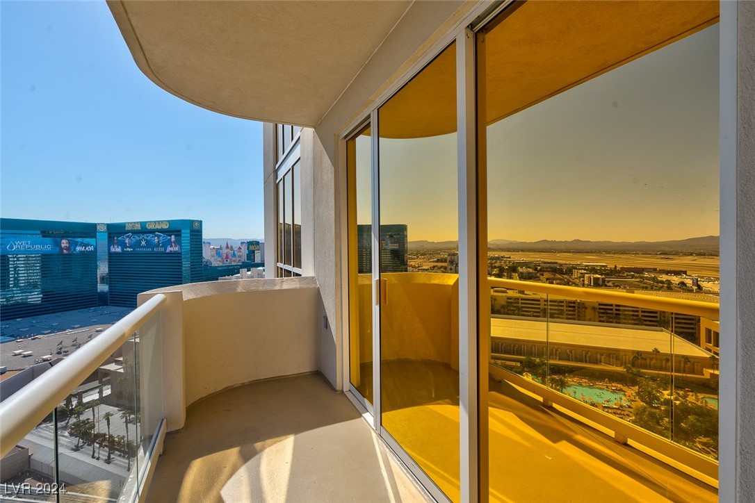 135 E Harmon Avenue #1702, Las Vegas, Nevada image 31