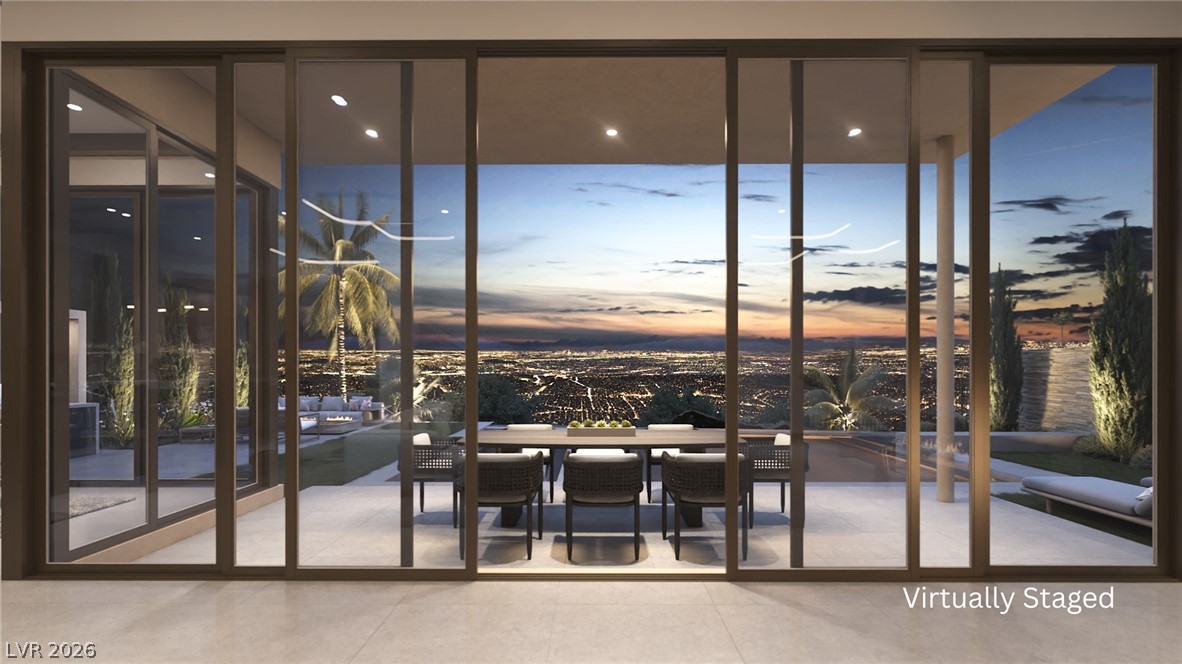 543 Overlook Rim Drive