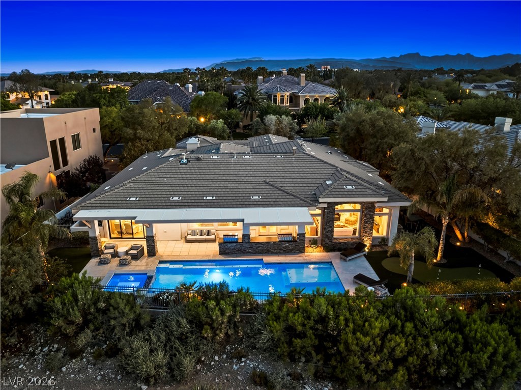 9320 Tournament Canyon Drive