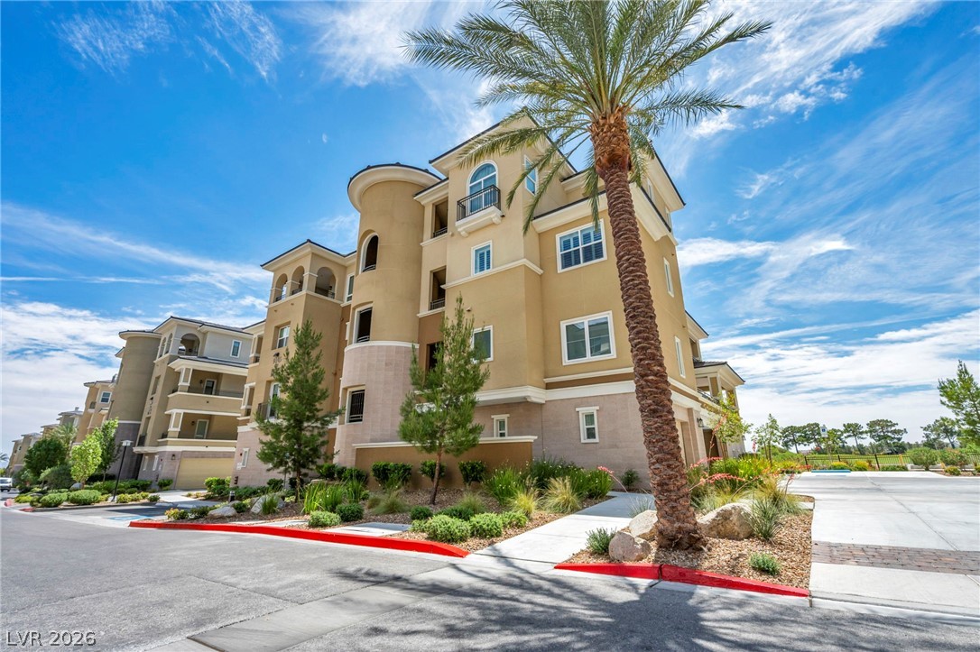 9145 Las Manaitas Avenue 302