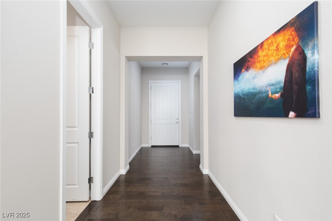 3084 Porte La Paz Avenue