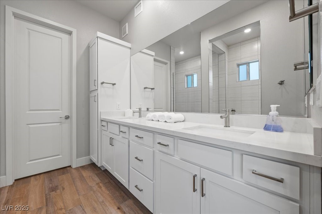 Las Vegas, Nevada 89135, United States, 2 Bedrooms Bedrooms, ,3 BathroomsBathrooms,Residential,Active,193471