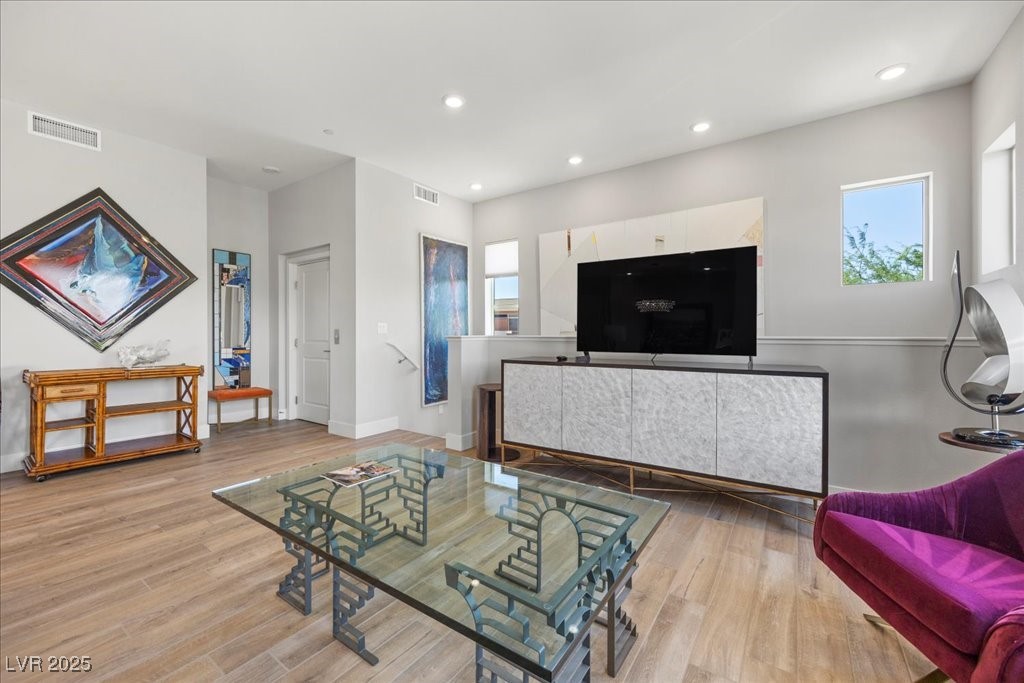 Las Vegas, Nevada 89135, United States, 2 Bedrooms Bedrooms, ,3 BathroomsBathrooms,Residential,Active,193471