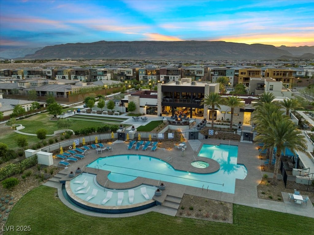 Las Vegas, Nevada 89135, United States, 2 Bedrooms Bedrooms, ,3 BathroomsBathrooms,Residential,Active,193471