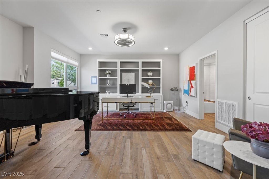 Las Vegas, Nevada 89135, United States, 2 Bedrooms Bedrooms, ,3 BathroomsBathrooms,Residential,Active,193471