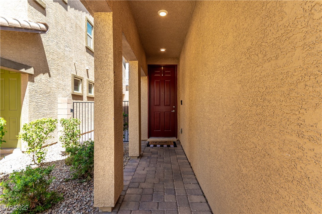 10086 Adina Court