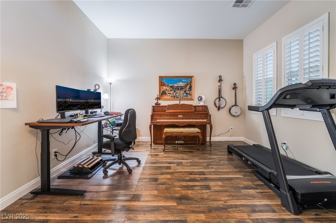 7711 Gracemoor Court, Las Vegas, Nevada image 4