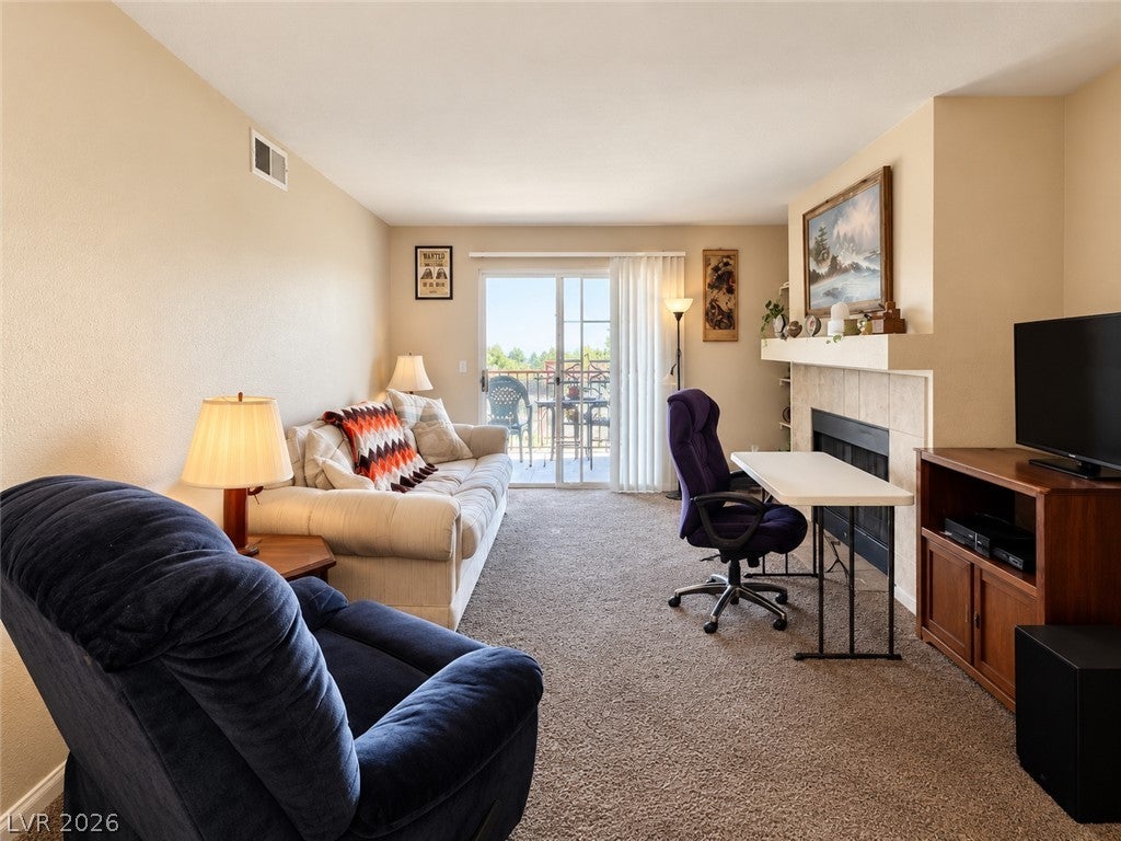 2750 S Durango Drive 2095