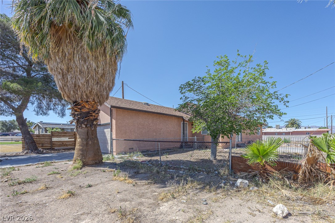 1320 Gold Avenue