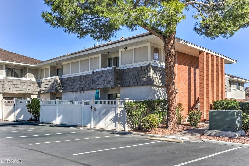 714 Oakmont Avenue 1101