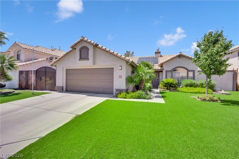 Homes For Sale - 233 Innsdale Court<br/> Henderson, NV 89074