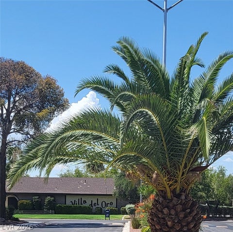 Townhouse For Sale - 4525 Buena Vista Drive<br/> Clark County, Las Vegas, NV 89102