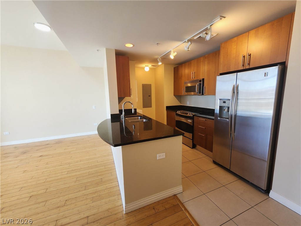 200 W Sahara Avenue 1705