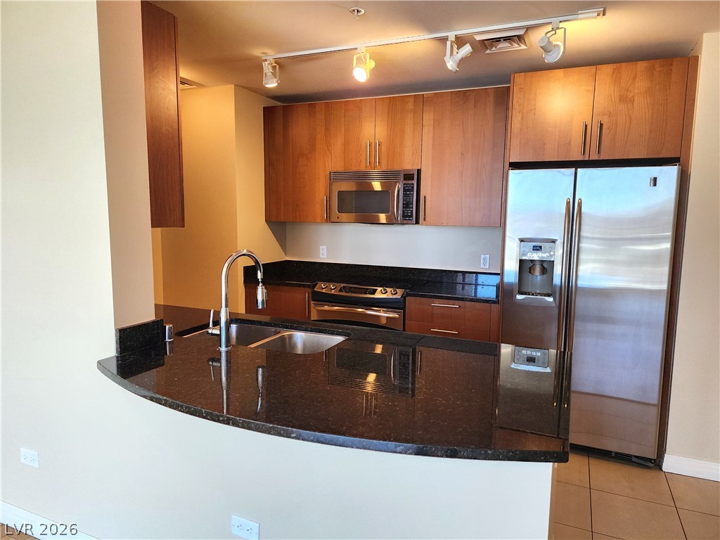 200 W Sahara Avenue 1705