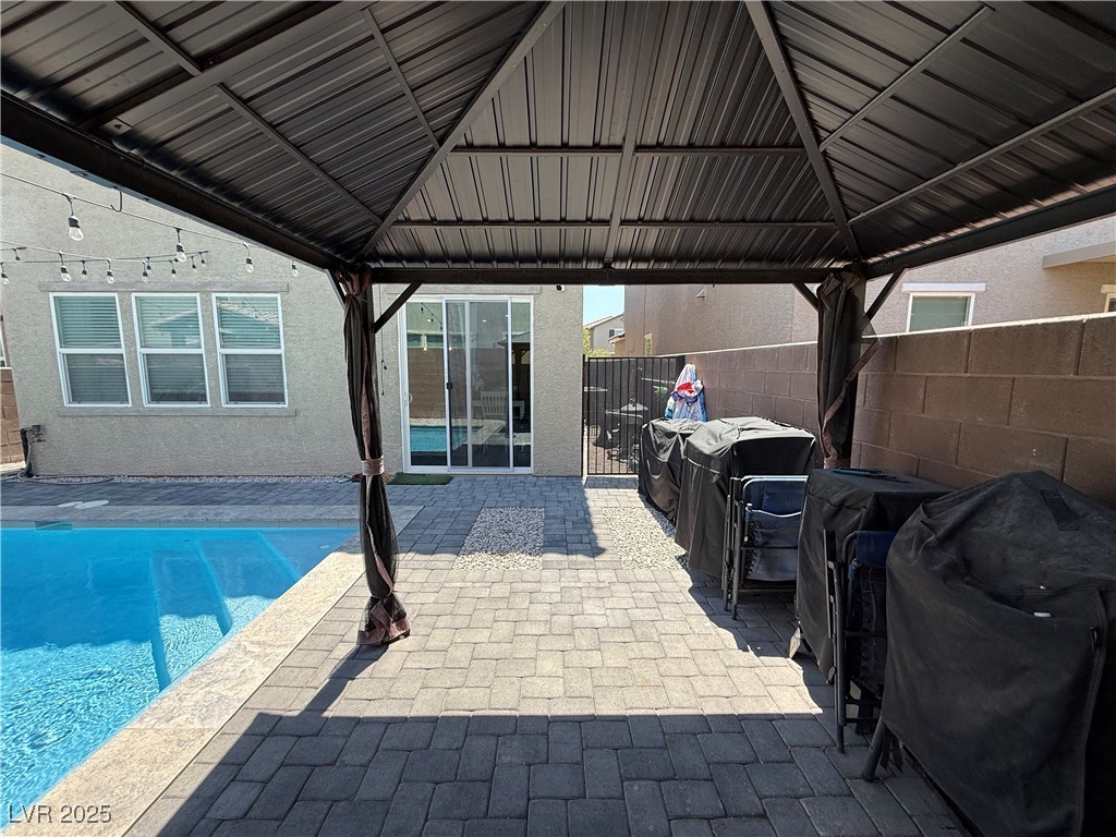 Properties 2 1230 Indigo Bluff Avenue