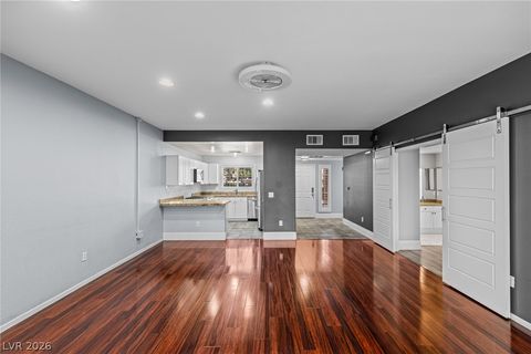 10525 Autumn Pine Avenue 105 Las Vegas NV 89144