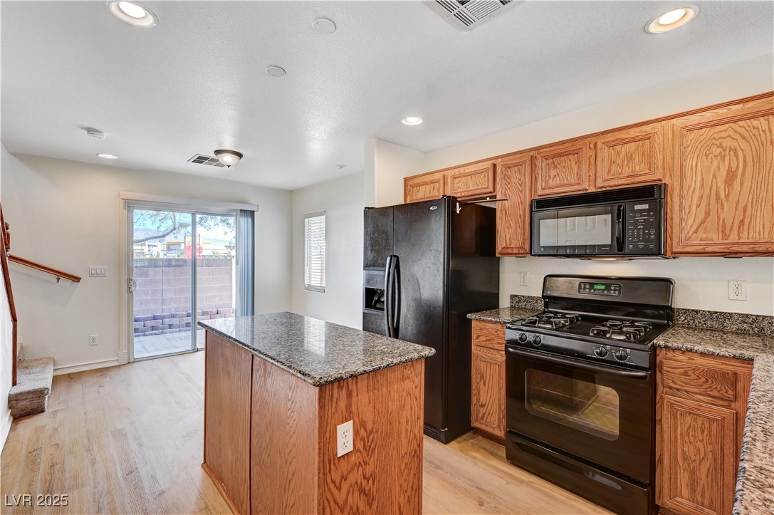 9506 Diamond Bridge Avenue