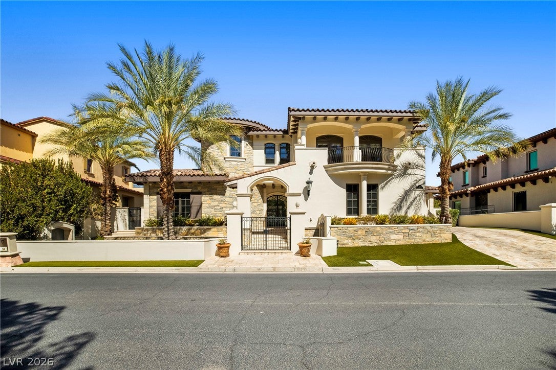 34 Grand Corniche Drive