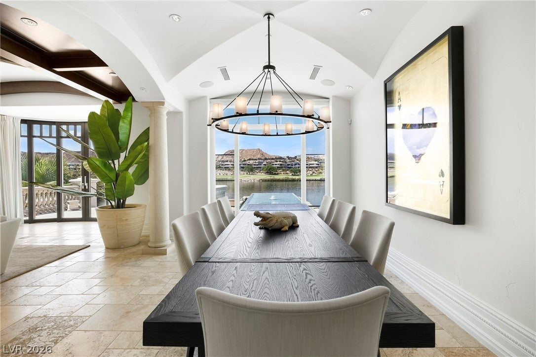 34 Grand Corniche Drive