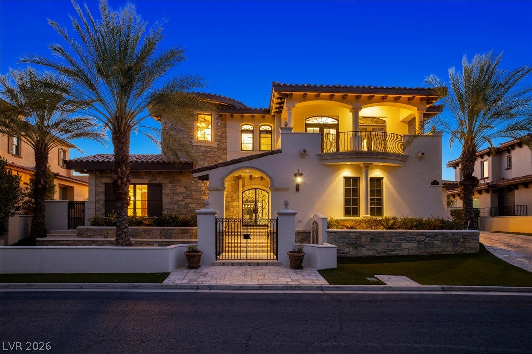 34 Grand Corniche Drive