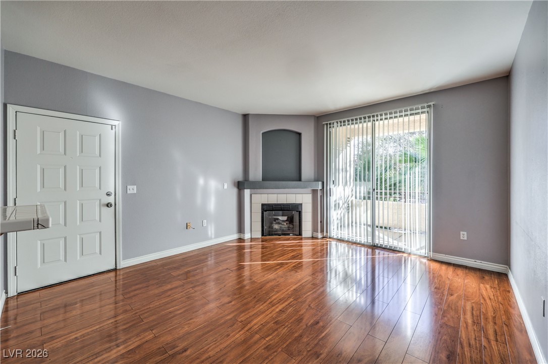 1830 N BUFFALO Drive 2085