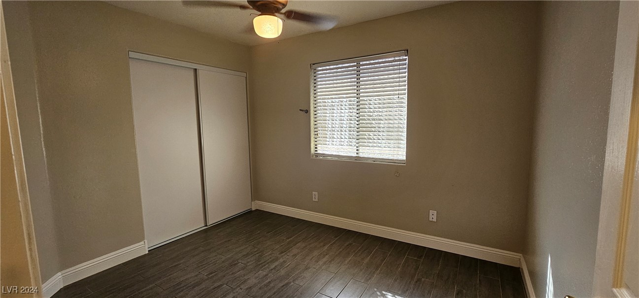 4464 Halbert Avenue, Las Vegas, Nevada image 32