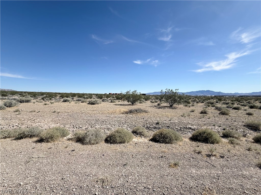 1221 E Monoplane Place