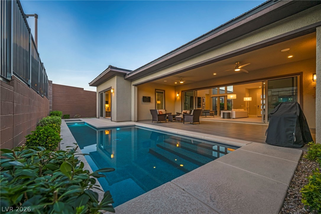 6675 DESERT CRIMSON Street