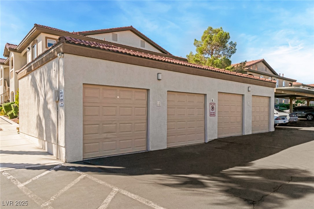 2305 W Horizon Ridge Parkway 1111
