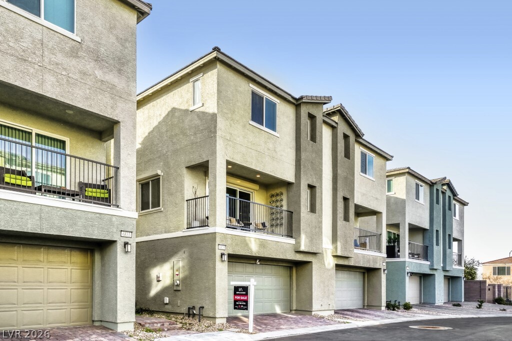 6829 Prairie Pearl Street