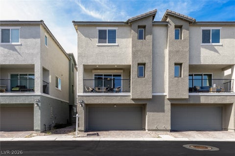 Townhouse For Sale - 6829 Prairie Pearl Street<br/> Las Vegas, NV 89148