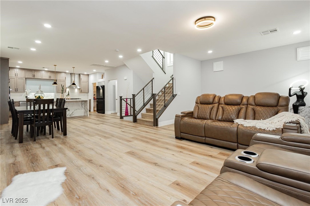 Las Vegas, Nevada 89113, United States, 3 Bedrooms Bedrooms, ,3 BathroomsBathrooms,Residential,Active,129472