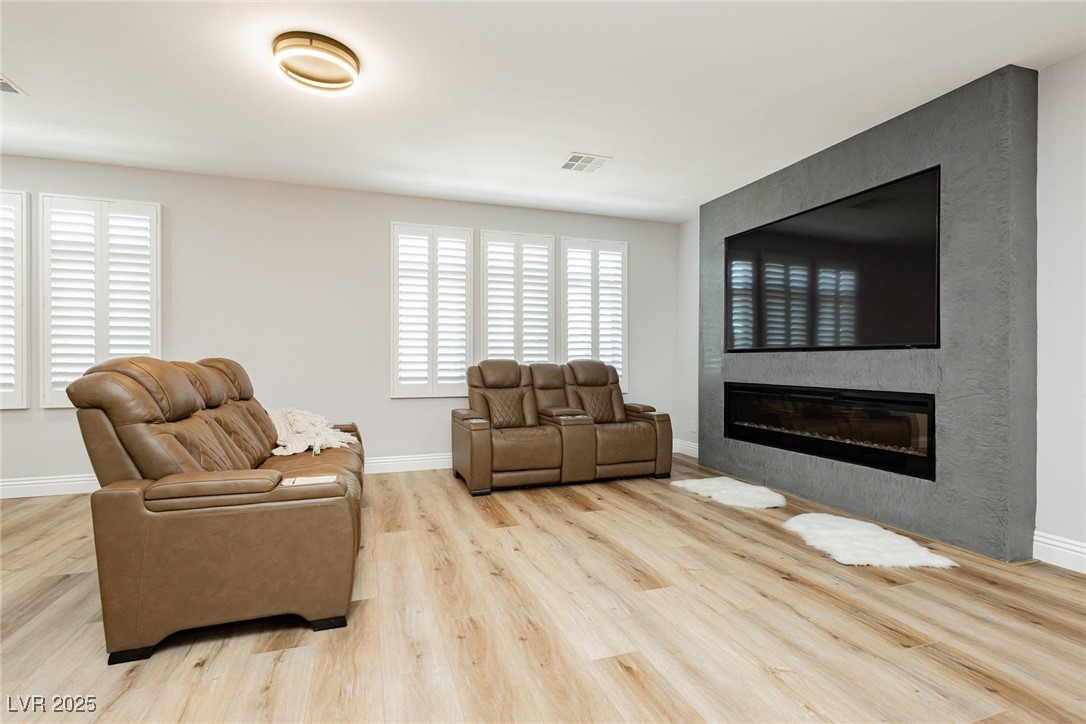 Las Vegas, Nevada 89113, United States, 3 Bedrooms Bedrooms, ,3 BathroomsBathrooms,Residential,Active,129472