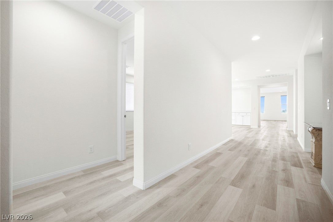 4732 Amazing View Street