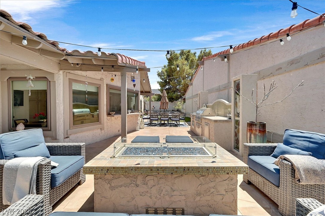3305 Plaza Del Paz