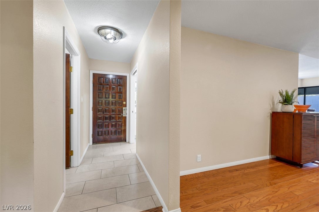 2013 Sunland Avenue