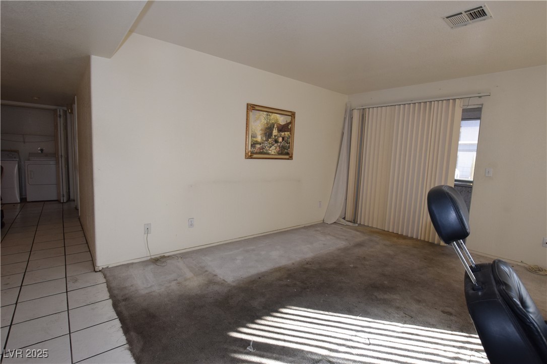 2725 S Nellis Boulevard 1040