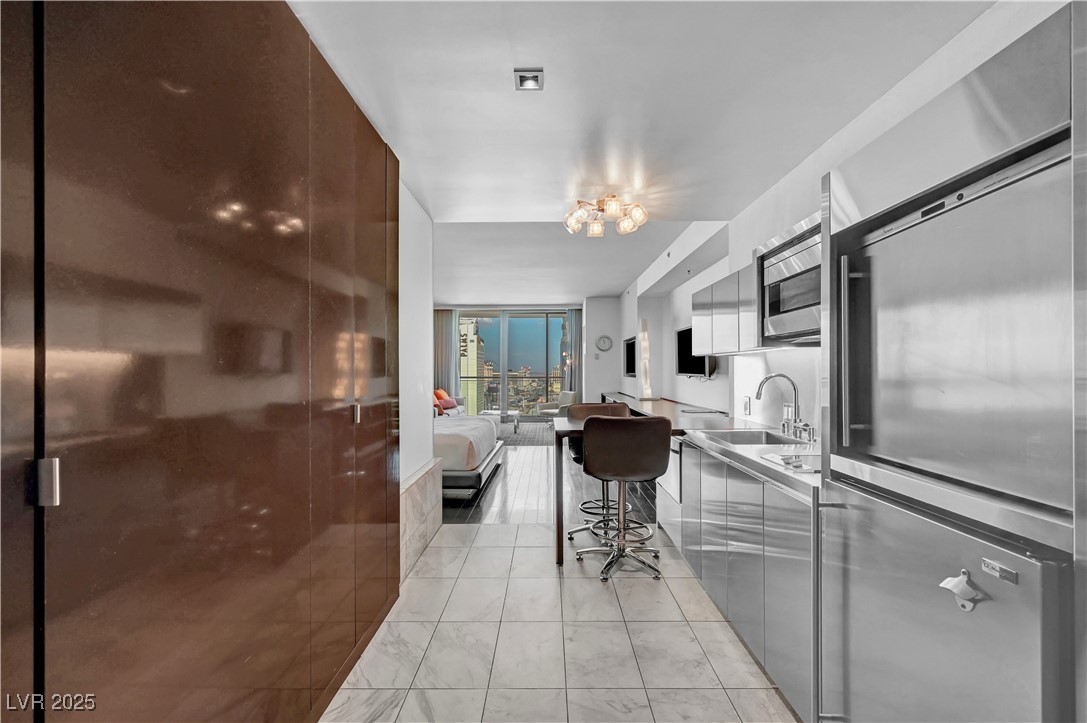 4381 W Flamingo Road 2510