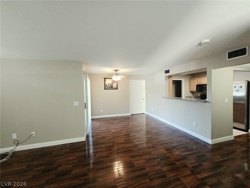 5055 W Hacienda Avenue 1055
