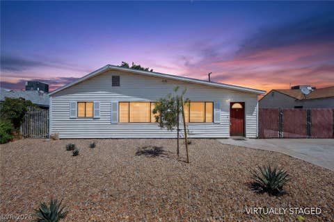 Homes For Sale - 132 Cedar Street<br/> Henderson, NV 89015