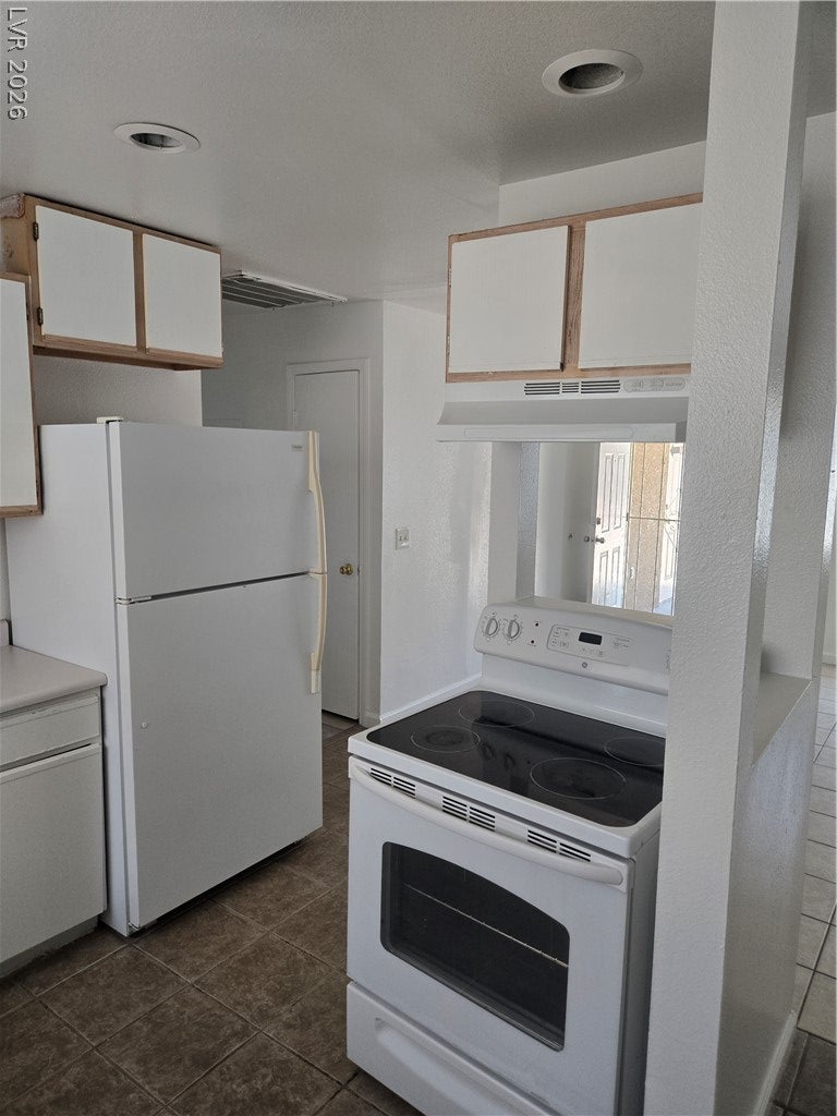 1662 N Lamont Street 102