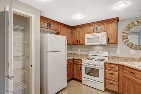 Tiny photo for 50 Aura De Blanco Street #19103, Henderson, NV 89074 (MLS # 2801162)