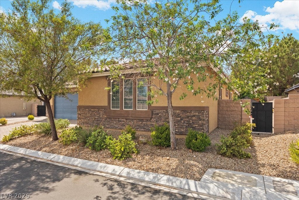5665 Mystical Knight Court