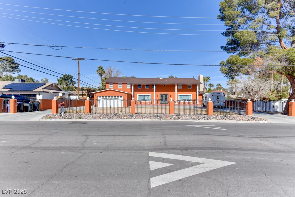 Properties 3 1818 Waldman Avenue