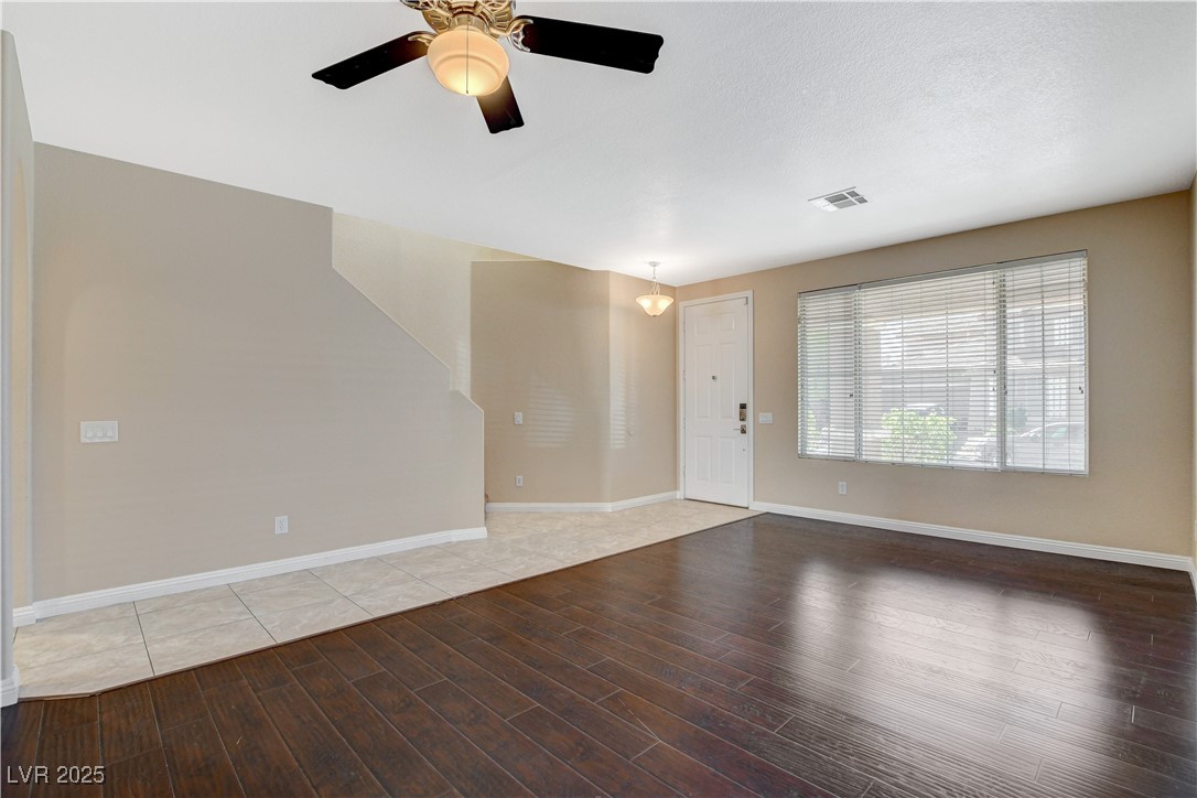 1011 Pecos River Avenue