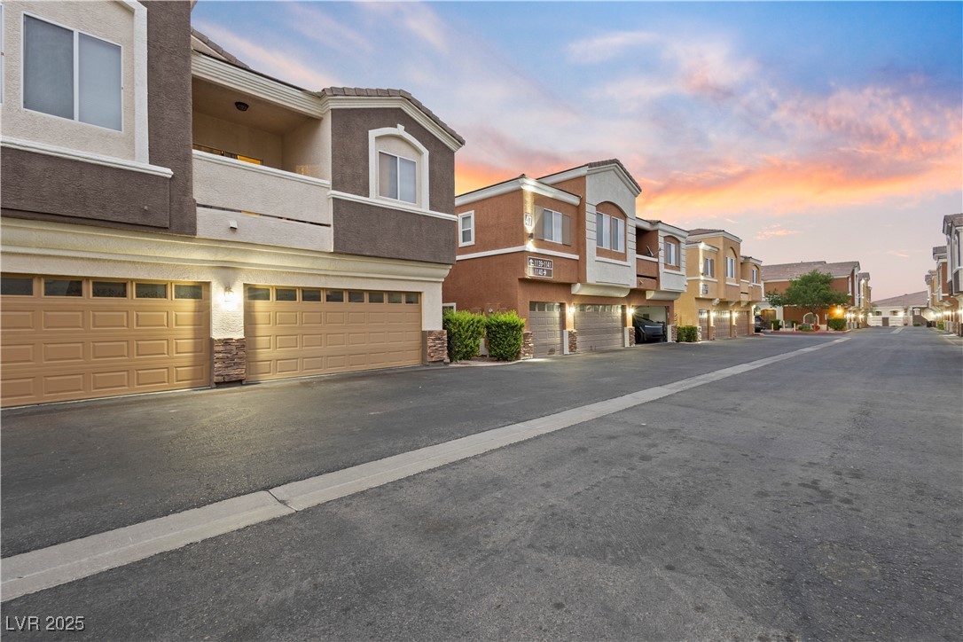 Las Vegas, Nevada 89149, United States, 3 Bedrooms Bedrooms, ,3 BathroomsBathrooms,Residential,Active,205132