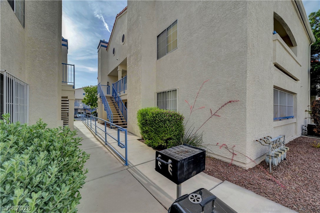 2725 S Nellis Boulevard 1154