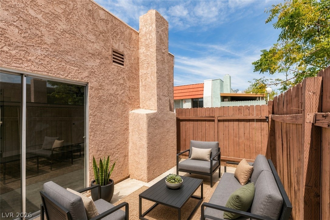 3638 Villa Knolls East Drive