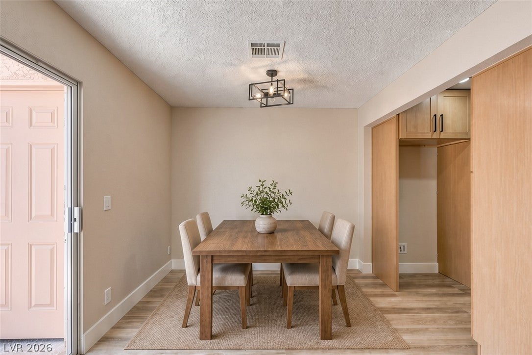 3638 Villa Knolls East Drive