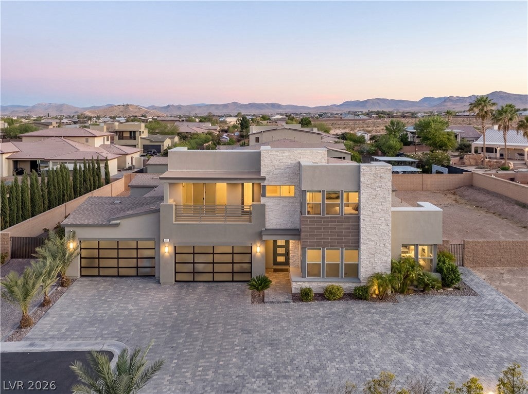 8041 Hamilton Mountain Court